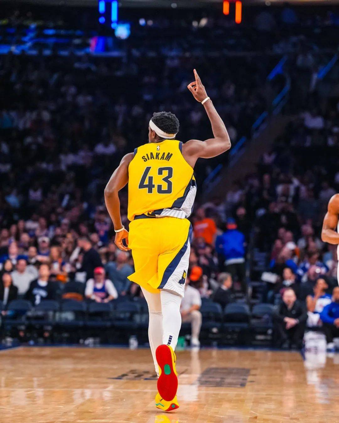 亚博-关于晋级下一阶段首场状态出色，G2观众沸腾！，西亚卡姆重返赛场全场沸腾不已的信息-亚博