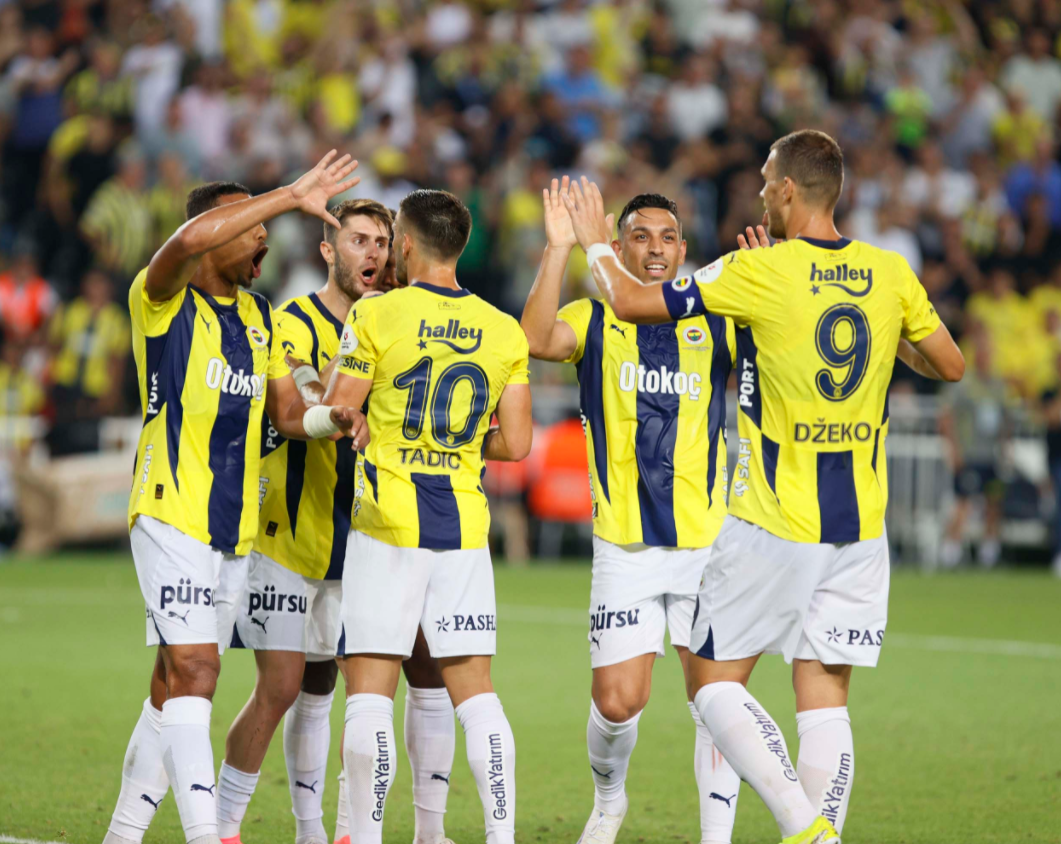 包含赛后体能课后，波尔图完成体检备战欧冠，信心回归，年轻球员得到机会的词条